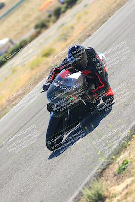 media/Oct-15-2023-TrackXperience (Sun) [[85198ff50b]]/Group 3/session 4 turn 3/